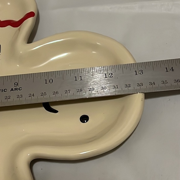 Rae dunn “the giving plate” Christmas decor - Picture 4 of 4